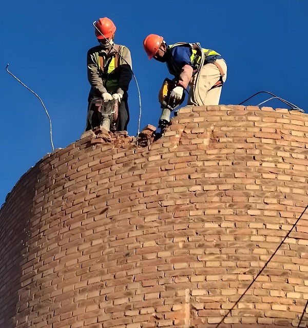 煙囪拆除專業(yè)團(tuán)隊，精準(zhǔn)拆除各類煙囪！